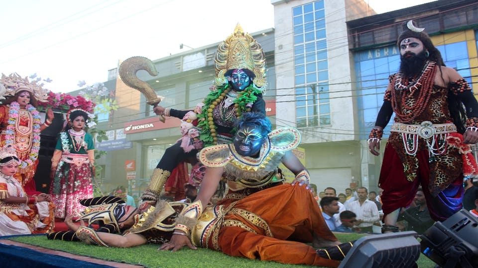 Parashuram Shobhayatra took place in Hathras