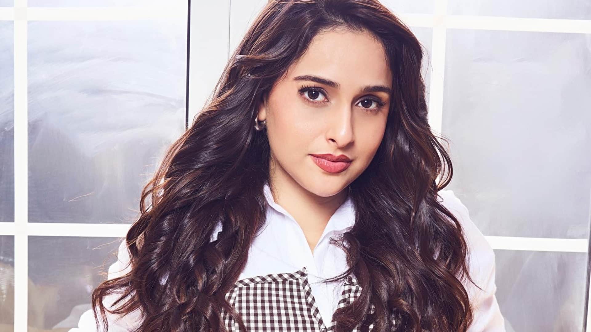 John Abraham Film The Diplomat Actress Sadia khateeb Share Shooting Memories On Social Media