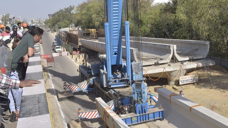 Agra Metro will run till Khandari in July these four stations will be ready