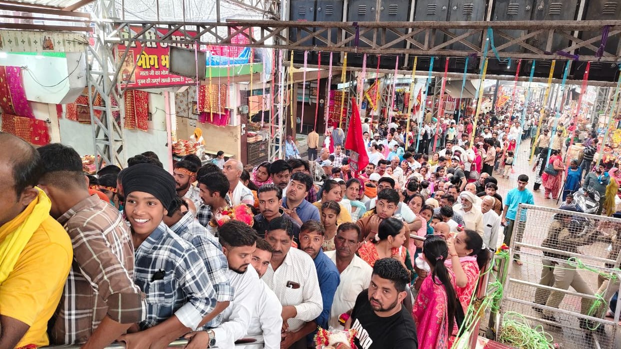 Chaitra Navratri 2025 Thousands of devotees paid obeisance at the Shaktipeeths of Himachal Pradesh