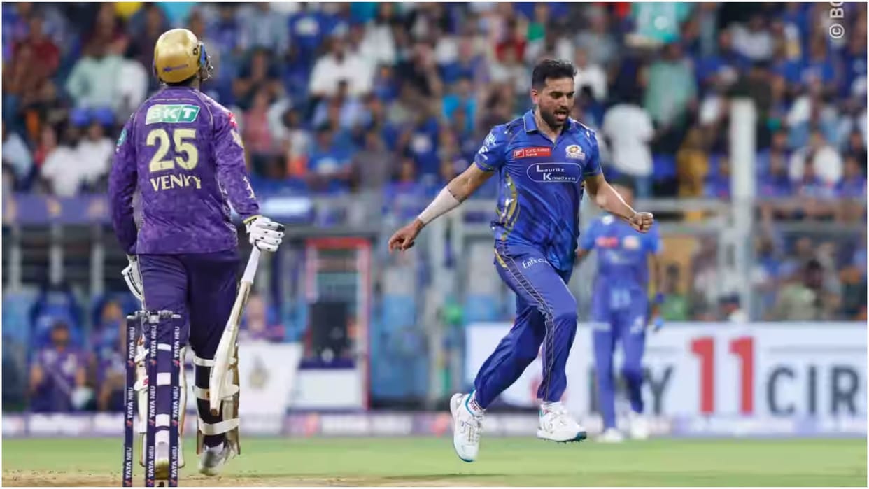 IPL 2025 MI vs KKR Kolkata innings faltered at Wankhede made second worst score in powerplay against Mumbai