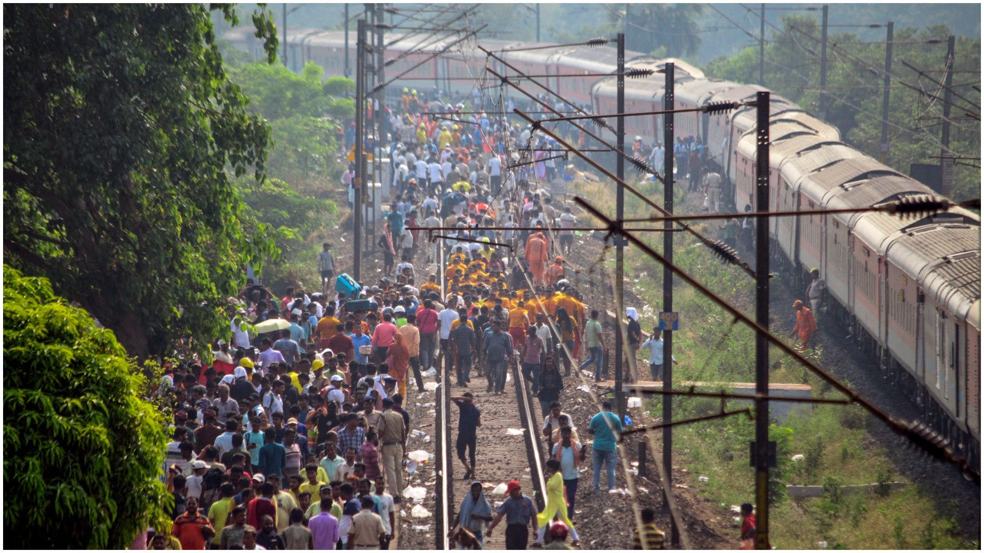 Odisha: Restoration work underway near Nergundi Station where  Bangalore-Kamakhya AC Superfast Express deraile