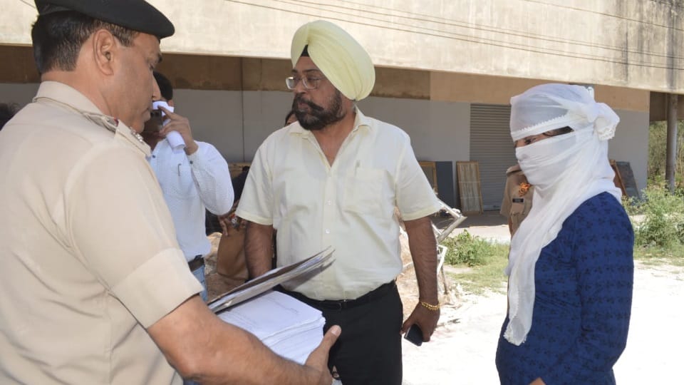 Honeytrap accused stopped from holding press conference in Panchkula