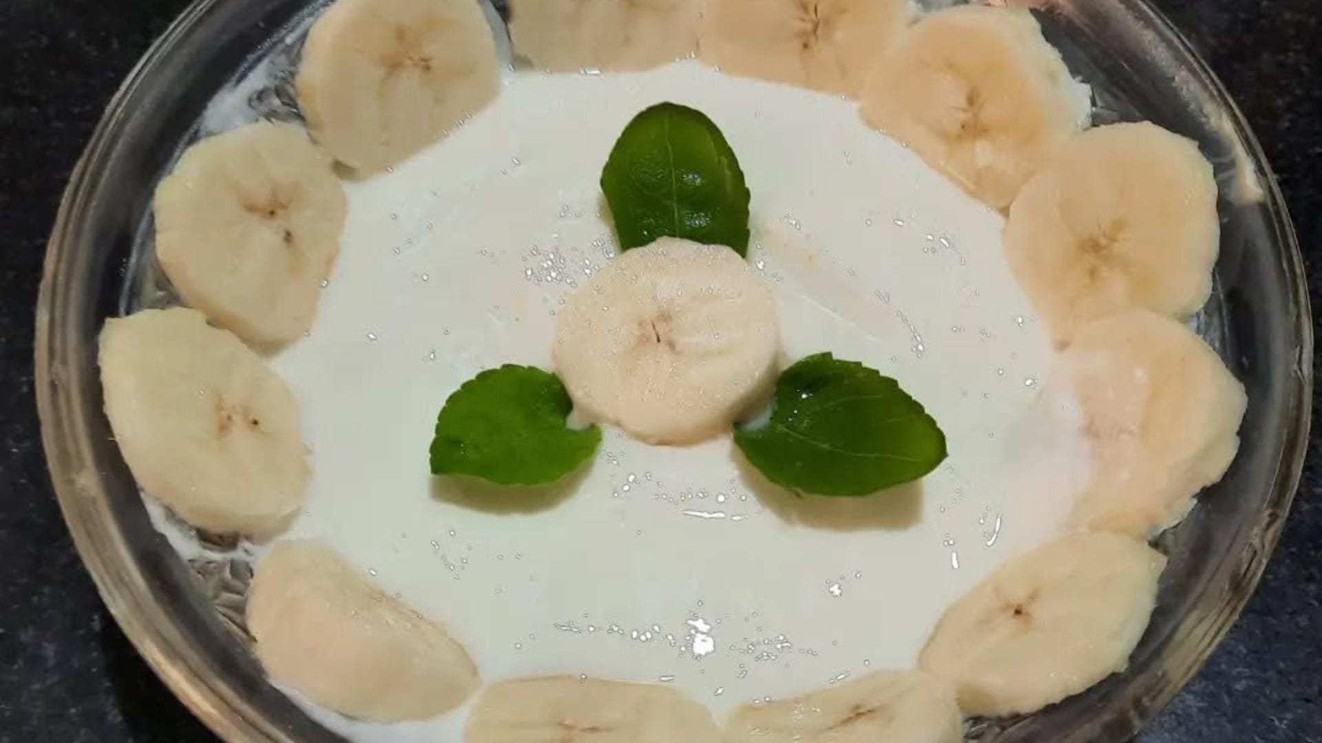 Chaitra Navratri 2025 5th day MaaSkand Mata Bhog recipe offer these banana based prasad for blessings