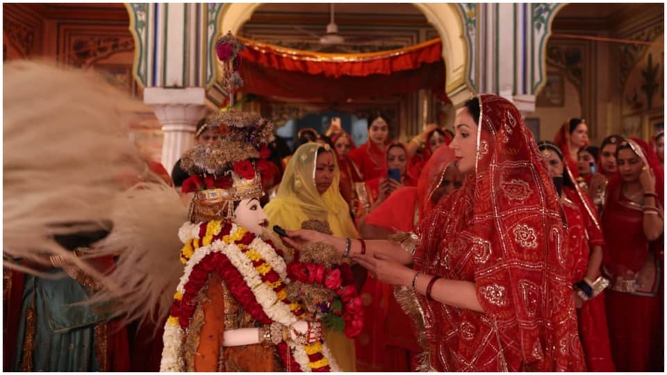 Royal procession taken out in Jaipur on Gangaur members of former royal family performed puja at City Palace