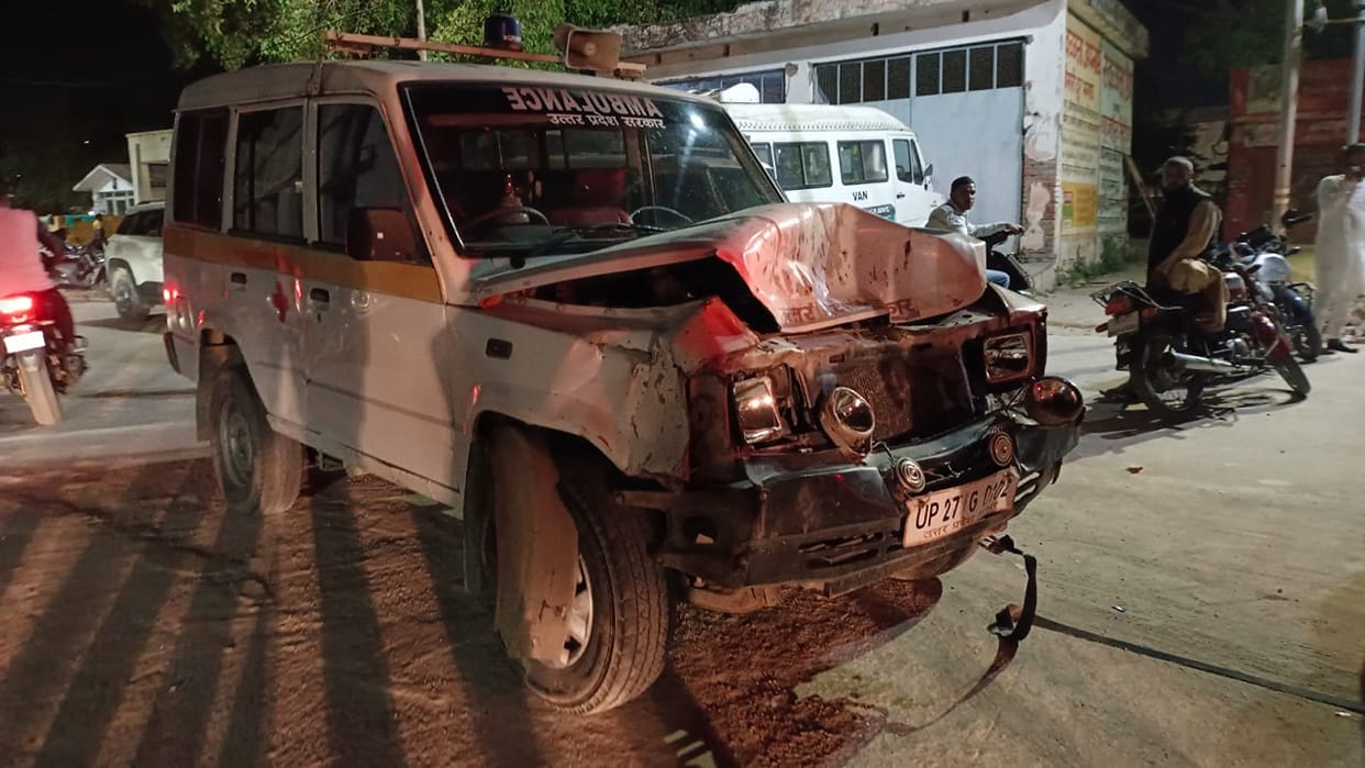 man died after he got injured after colliding with cow and ambulance hit the bull in shahjahanpur