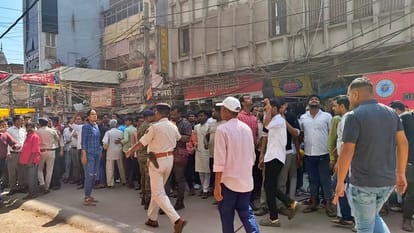 Bihar News: Massive fire in Tanishq showroom in Bhojpur, Bihar's biggest robbery happened just a few days ago