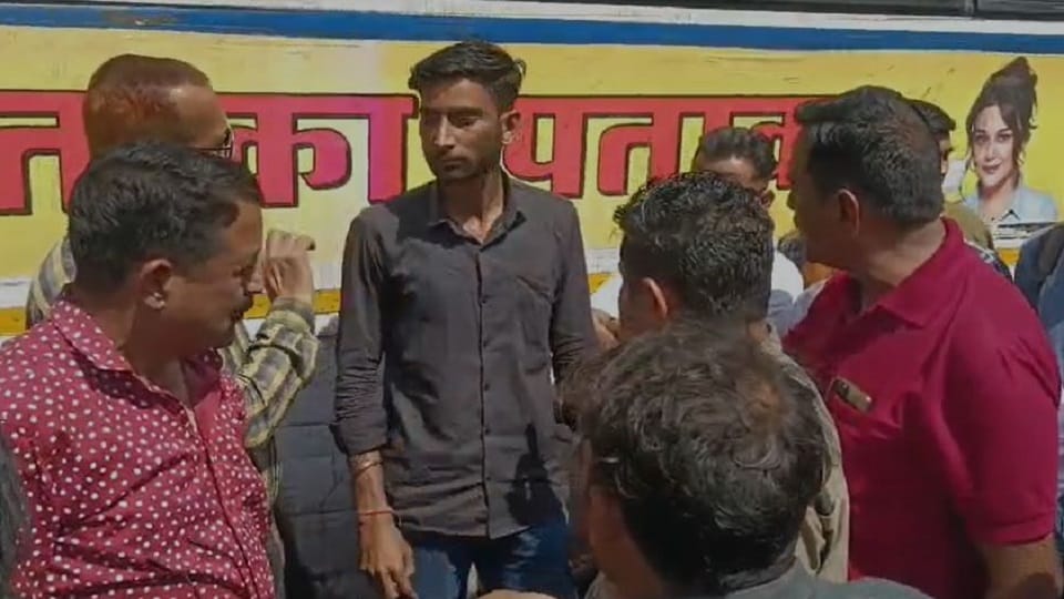Private bus driver caught staggering in haldwani