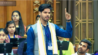 Gorakhpur ddu student Abhishek, Siddheshwar and Prakash expressed their views in the up assembly