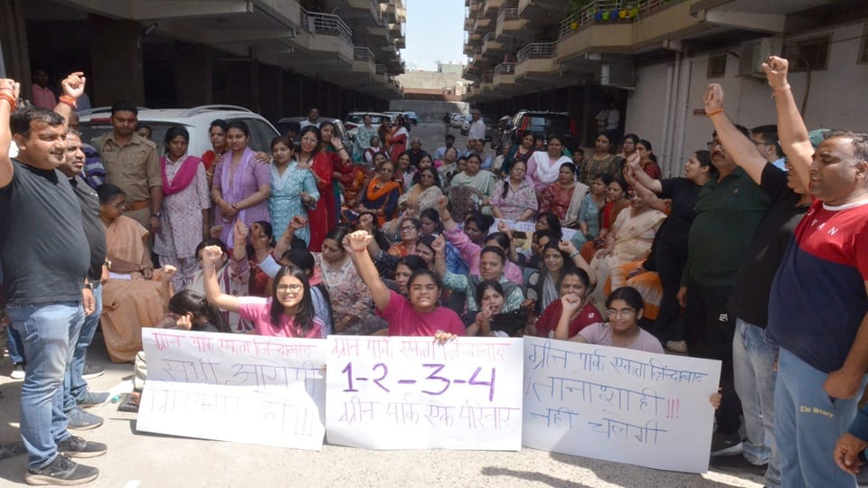 Green Park Apartment Aligarh controversy