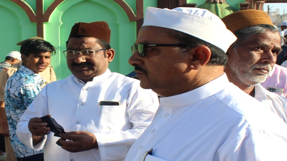 The black bands tied on the arms of the Namazis were removed
