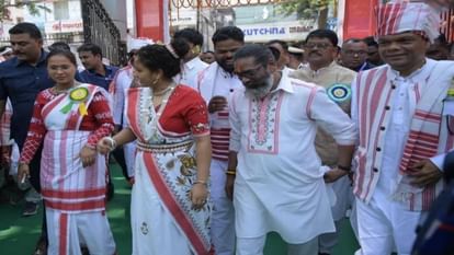 Sarhul Celebration CM Hemant Soren attended program organized in tribal hostel two days holiday announced