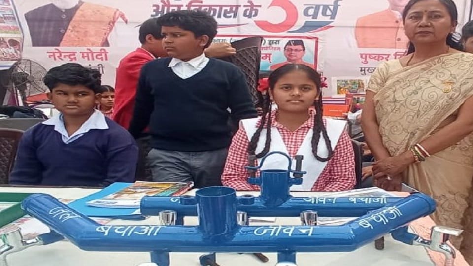 Inventions of two girl students of US Nagar will be displayed in Japan