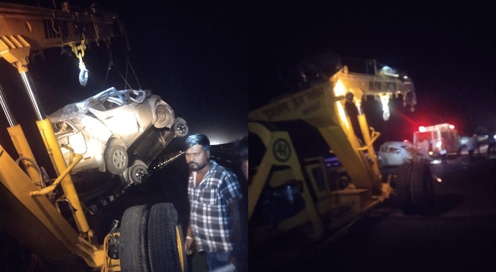 Unnao Accident Car went out of control and entered other lane collided with another one died five injured
