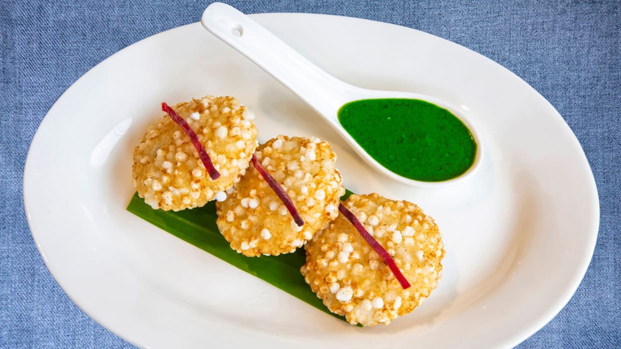 Krishna Janmashtami 2025 Falhari Vrat Recipe How to Make Falahari Sabudana Vada and Chutney at Home