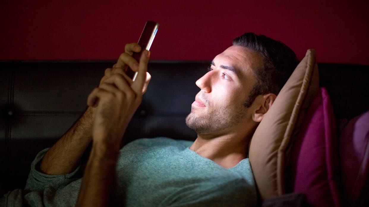 Screen addiction is making brain tired children getting weak in studies these suggestions given