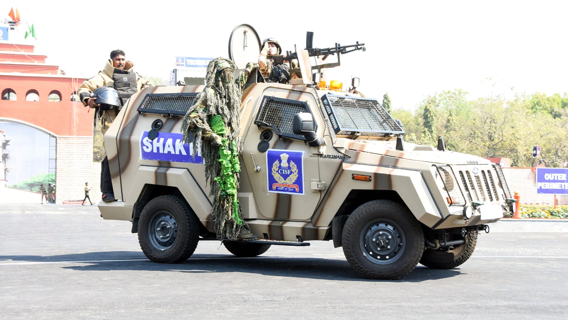 CISF Constable tradesmen recruitment 2025 registration last date tomorrow; Apply at cisfrectt.cisf.gov.in