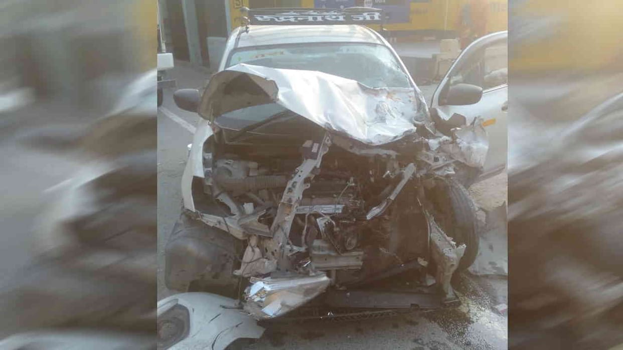 Truck and car collide in Devprayag Srinagar Garhwal Uttarakhand News