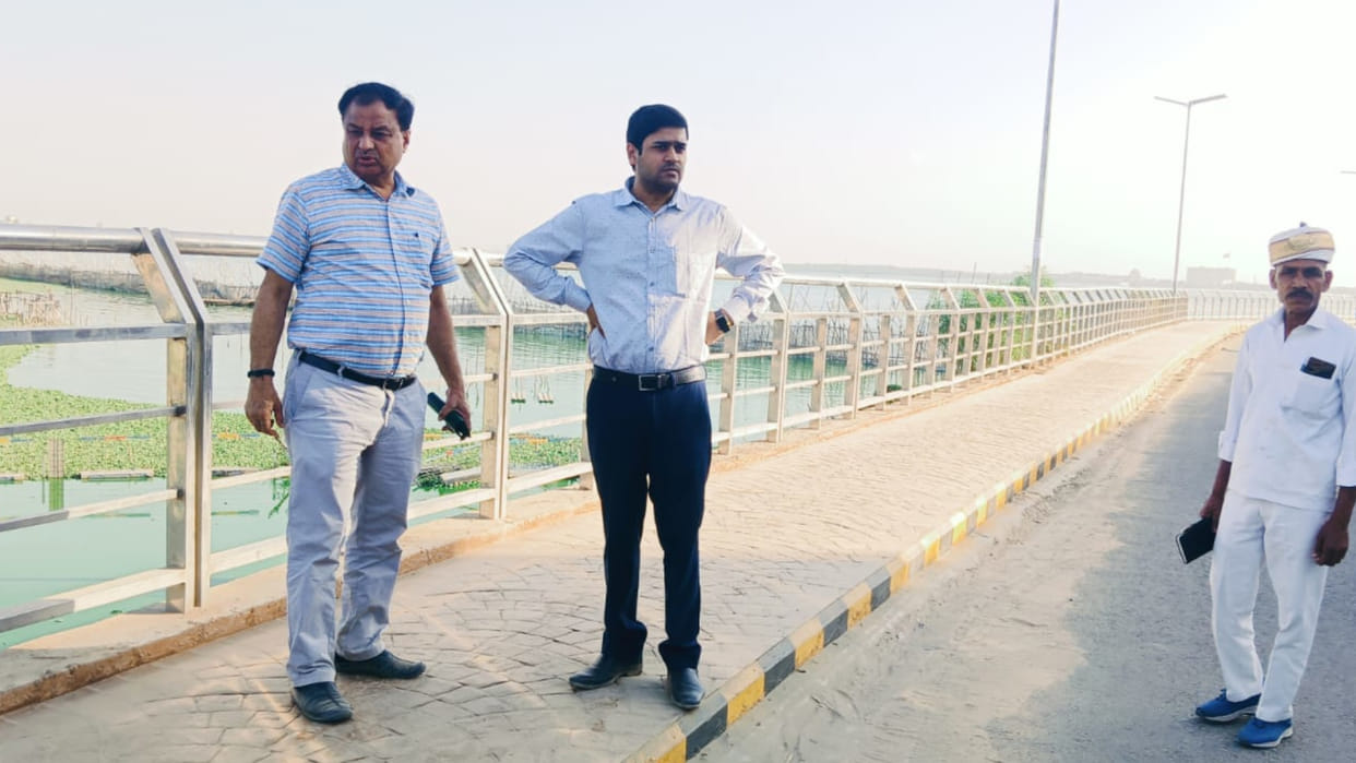 CM Yogi's convoy will pass through Tal Ring Road in Gorakhpur, officials started preparations