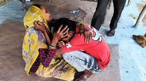 Murderous wife She stabbed husbands neck and shoulder 8-10 times with stick blood was splattered on his face