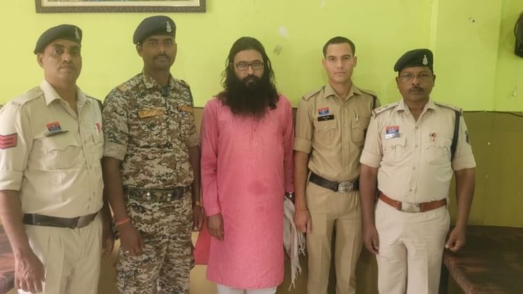 CG: जांजगीर चांपा में चिटफंड कंपनी के नाम पर लाखों की ठगी, लंबे समय से फरार आरोपी गिरफ्तार