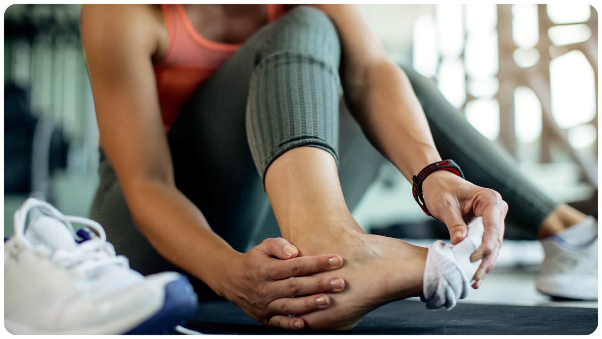 leg pain and swelling indicates health risks pairo me sujan ke lakshan