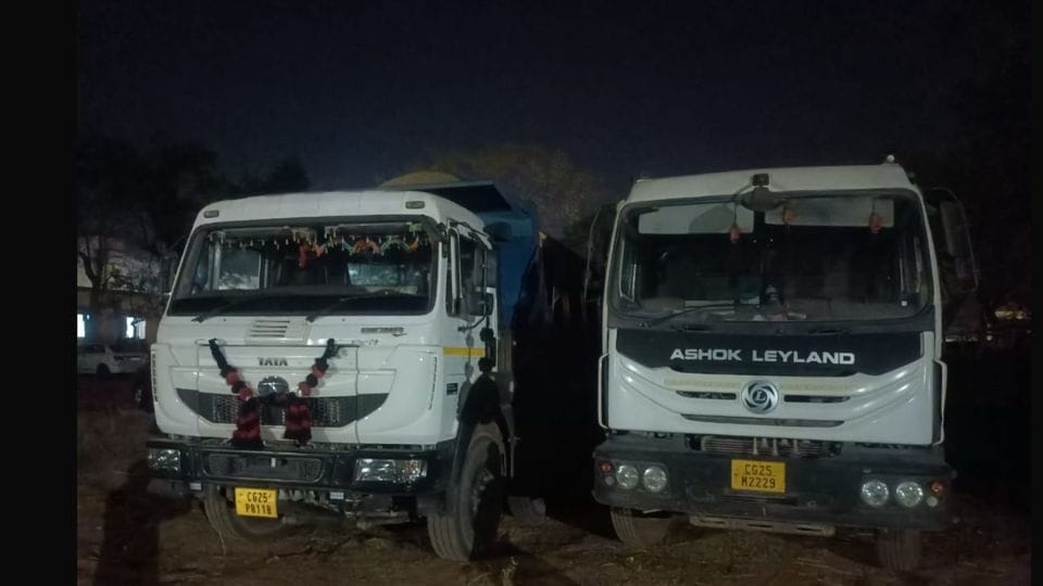 mineral department confiscated three trucks involved in illegal sand mining in Bemetara