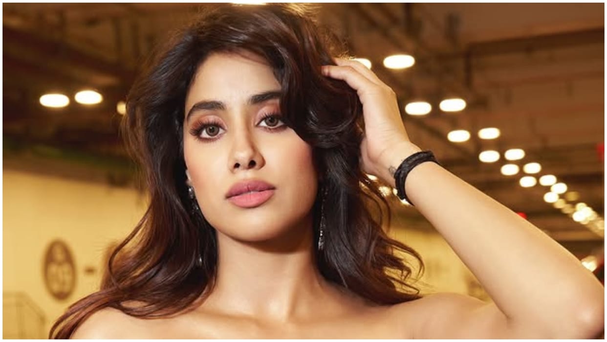 some men trivialise women period pain they can not bear it for a minut says Janhvi Kapoor