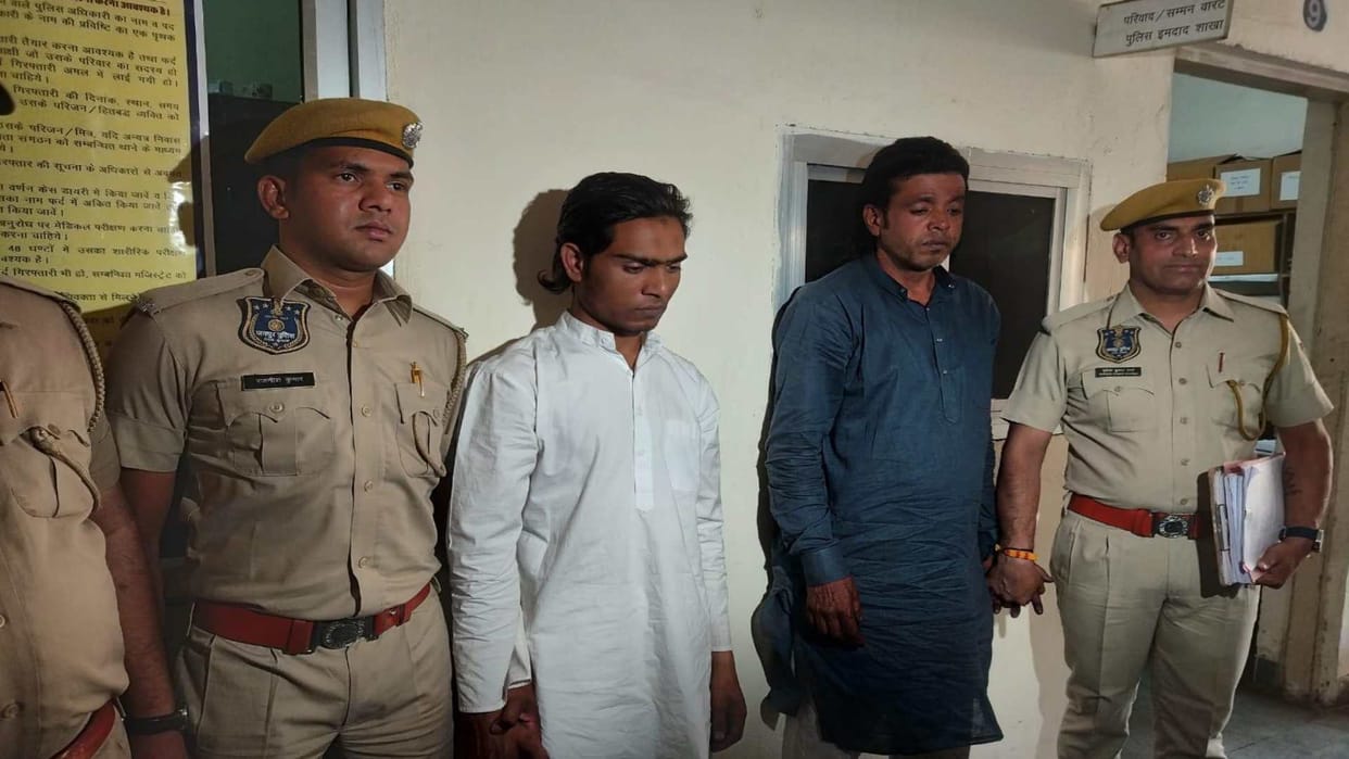 Two history sheeters arrested and 43 mobile phones worth Rs 7 lakh seized
