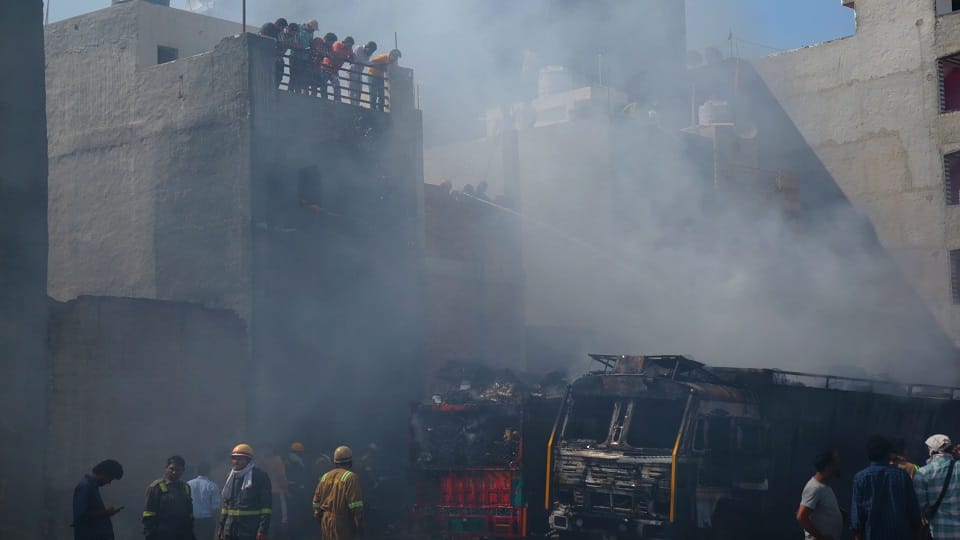 Six trucks parked in Ghaziabad caught fire