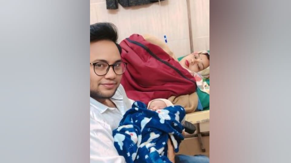 UP News Sharad Singh Who Underwent Gender Transition Becomes a Father News in Hindi
