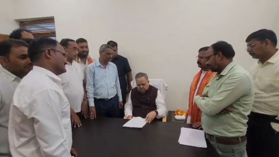 Assembly Speaker Raman Singh reached Rajnandgaon on a one-day visit