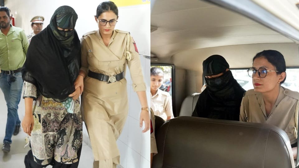 Lady constable Amandeep Kaur connection with Sidhu Moosewala house call details