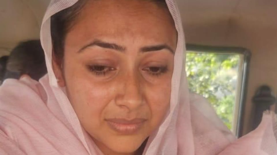 Punjab Police Insta Queen Watch worth two lakhs, glasses worth 85 thousand