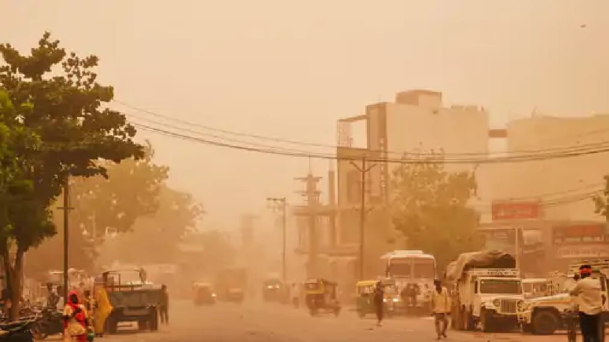 Due to activation of weak western disturbance, dust storms occurred in many districts in Haryana
