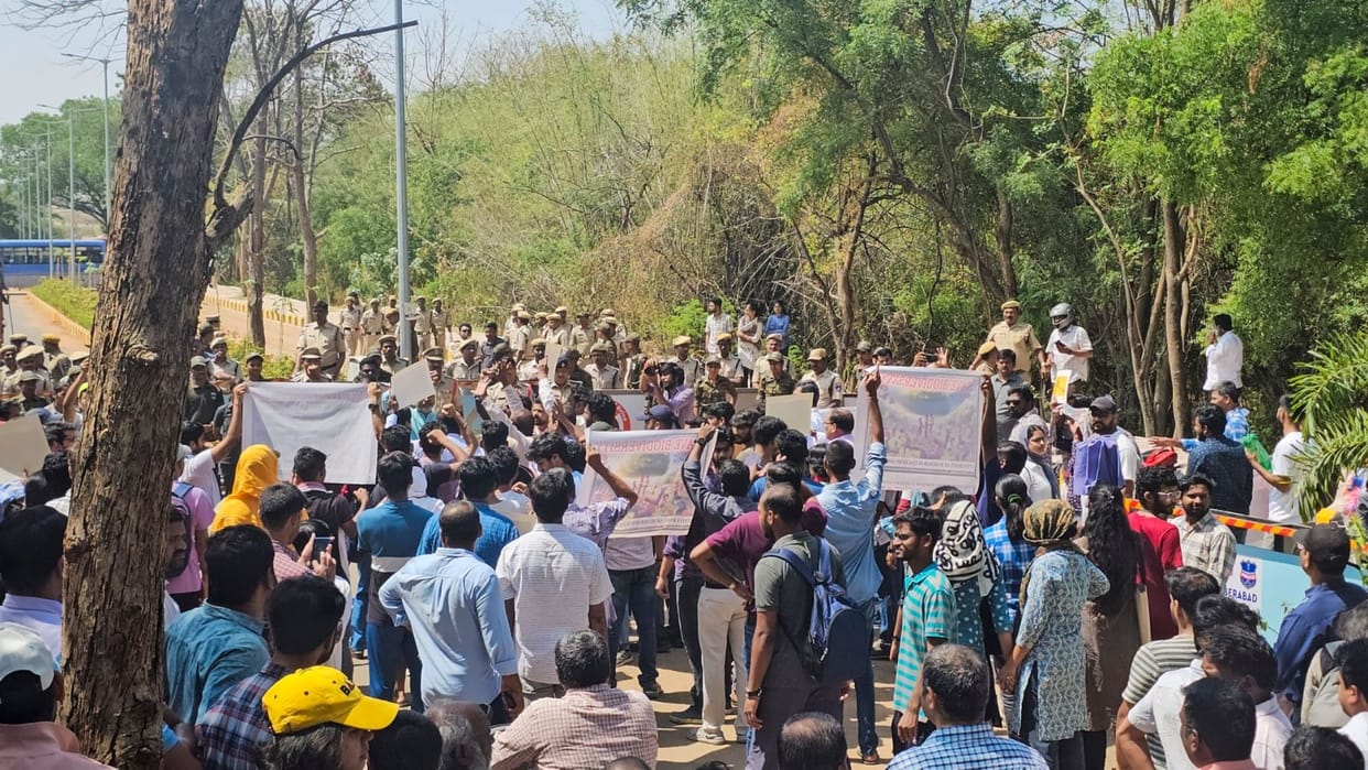 Hyderabad varsity students call off indefinite protest, boycott of classes over land issue
