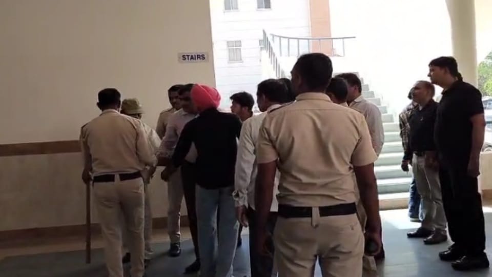 Clash between students in CDLU in Sirsa