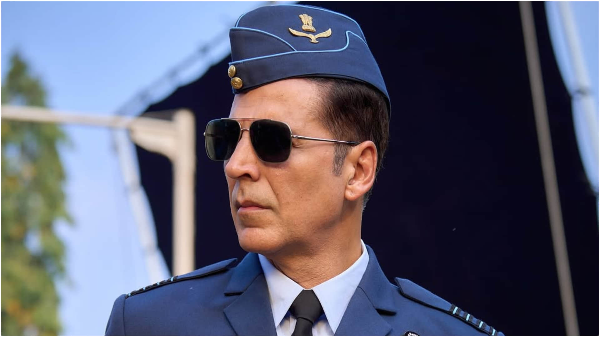 Akshay Kumar son aarav grabs netizens attention compared his look with canada ex pm and Pat Cummins