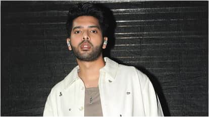 Kangana Ranaut Slams Nora Fatehi Song Sarke Chunar Teri Sarke Says Bollywood Crossed All Limits Of Vulgarity