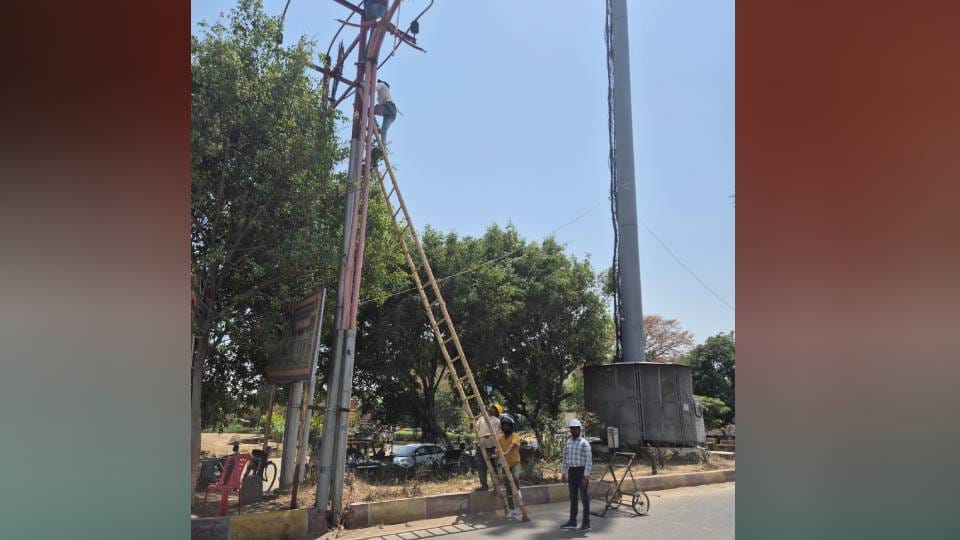 Ansal Township has 7.68 crore pending bill in Lucknow department cuts off electricity