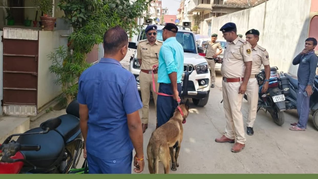 Bihar news : Rs 1.26 crore robbery Agamkuan Patna bihar police