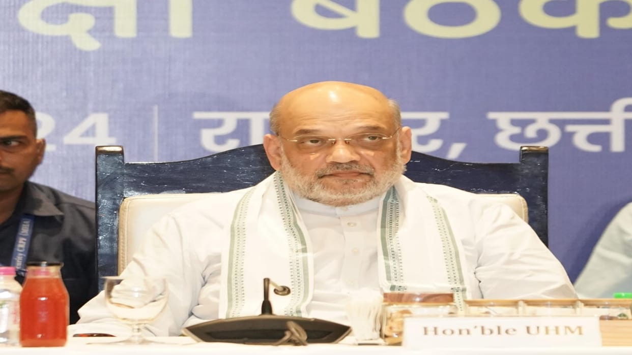 Home Minister Amit Shah in Dantewada today, will participate in the closing ceremony of 'Bastar Pandum'