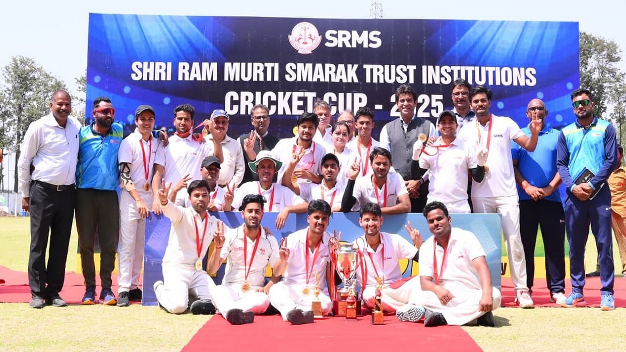 IPS team won the trophy by defeating CET in the cricket tournament