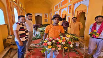 Niwari News: Ramraja temple will be decorated with flowers on Ram Janmotsav in Orchha