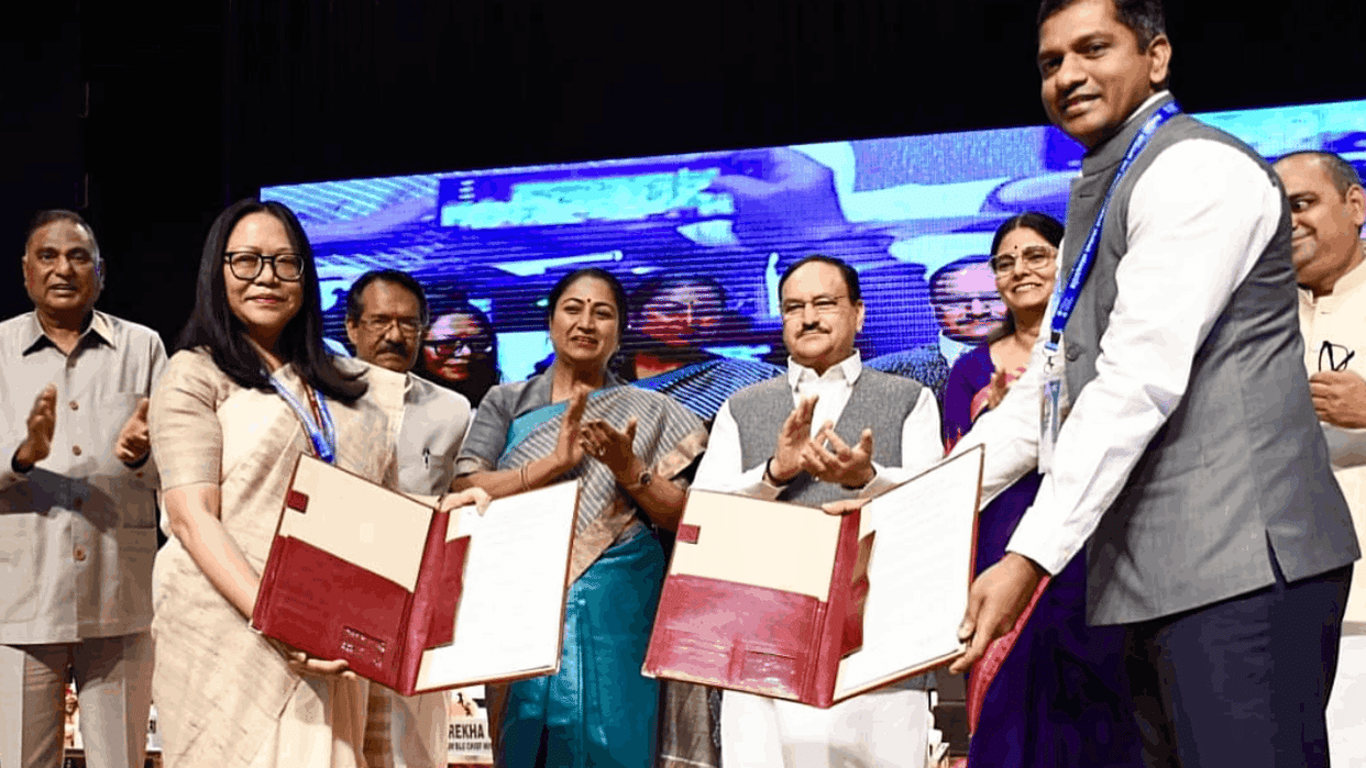 Ayushman Yojana in Delhi Agreement Was Signed Between Centre and Delhi Government
