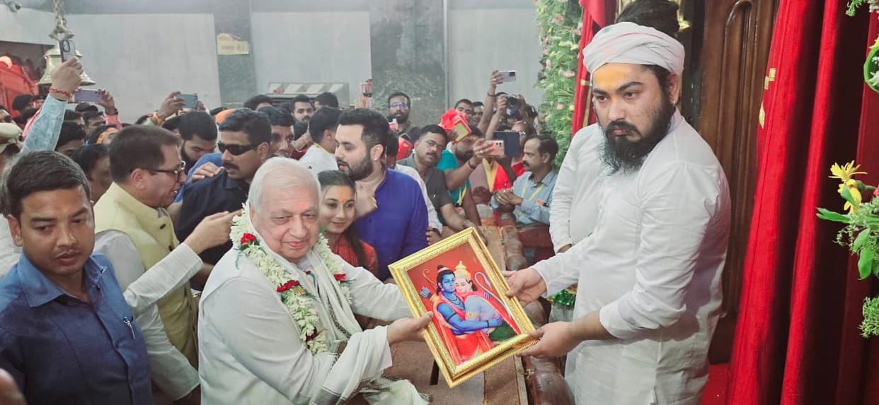 Ram Navami: Crowd of people at Mahavir Mandir in Patna: Two lakh Hanuman Chalisa; Naivedayam Laddoo