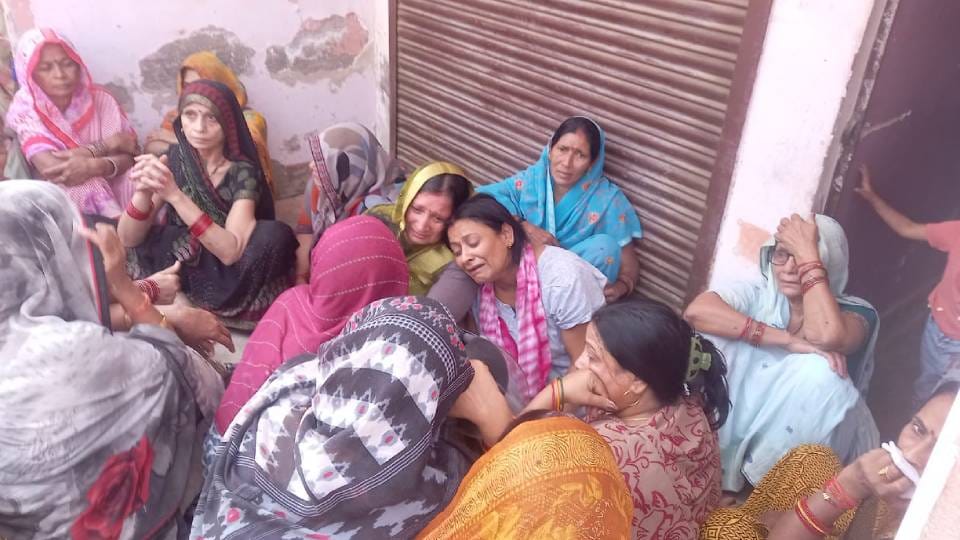 youth was beaten to death with sticks in drain dispute in Raebareli case registered against four