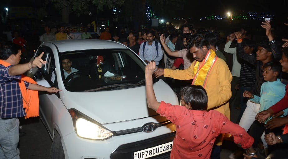 Anger among Hindu organizations over removal of loudspeakers on Ram Navami created ruckus by blocking the road