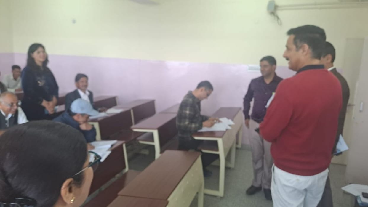 Himachal News 584 candidates appeared for BRCC exam in Shimla 766 applications were received for 282 posts