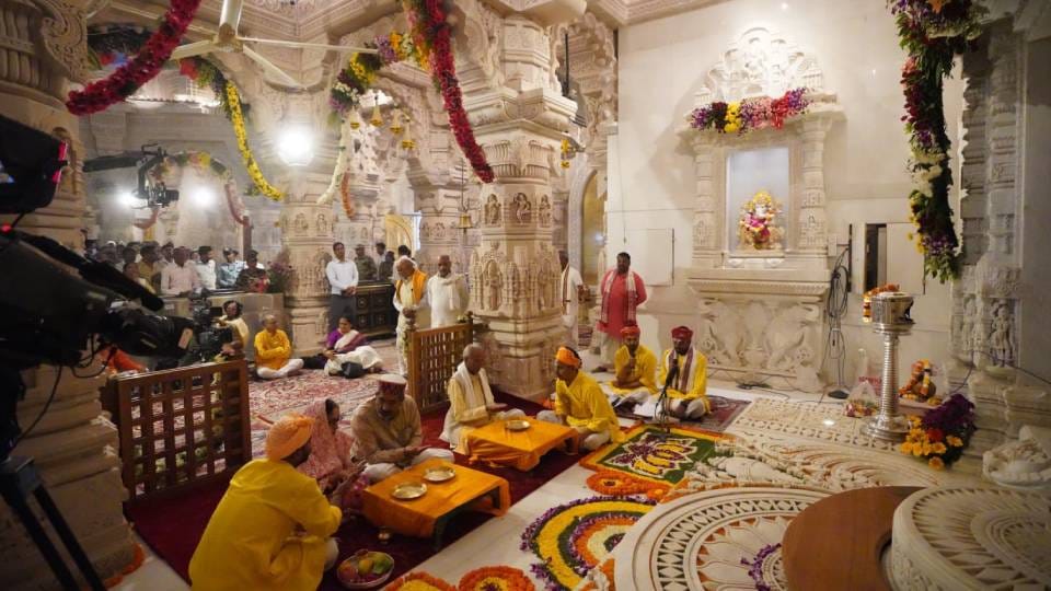 Ram Navami: Surya Tilak of Ramlala done Ramnagari resounded with chants of Shri Ram grand view in pictures